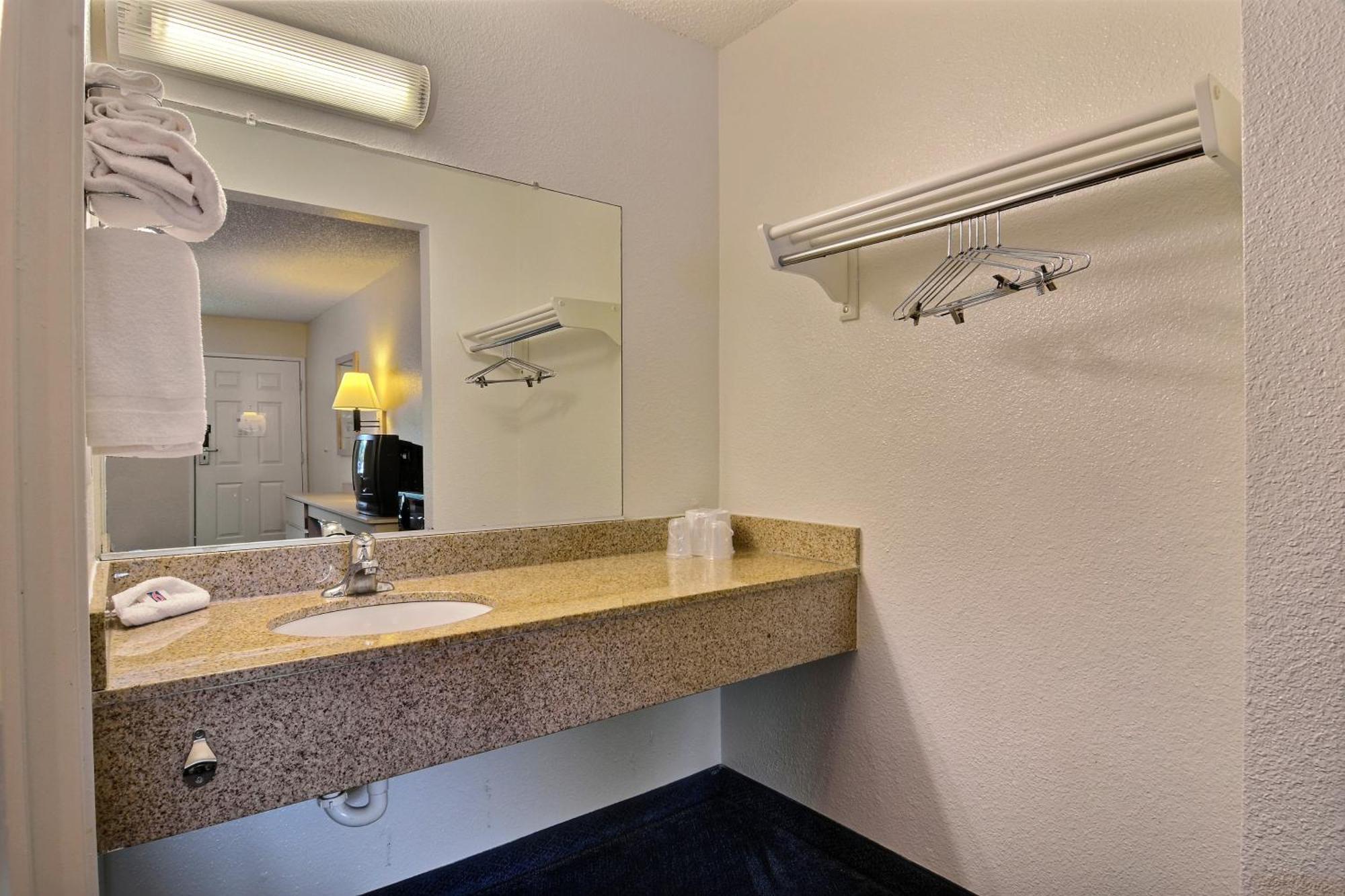 Motel 6-Seattle, Wa - South СіТак Екстер'єр фото